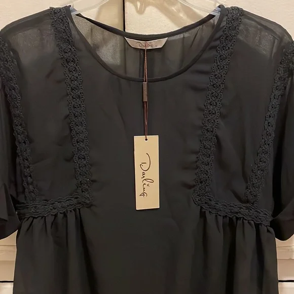 Sheer crop top - Picture 2 of 3